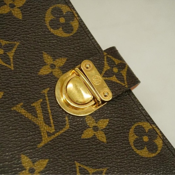 Louis Vuitton wallet agenda passport cover monogram LV koala pm pink interior - Picture 10 of 17